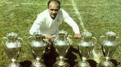 Dünya futbolu əfsanəsi Alfredo Di Stefano xəstəxanalıq oldu