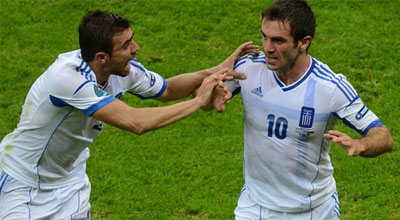 EURO-2012: Rusiya şokda, Yunanıstan və Çexiya ¼ finalda
