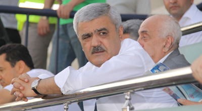 Meşe çaqqalsız olmaz
