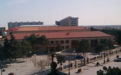 Buzovna qesebesi 26 saylı orta mekteb qaret olunub