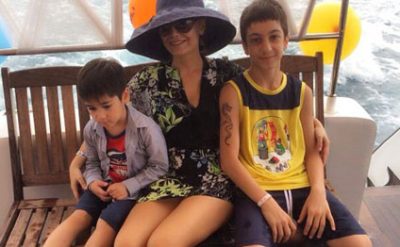 Nura Suri övladları ile Antalyada
