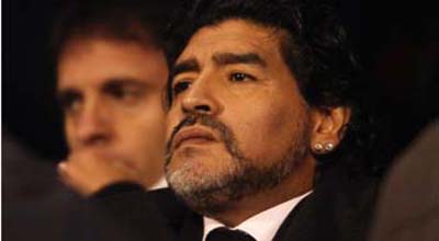Maradona ilə Pelenin söz dueli davam edir