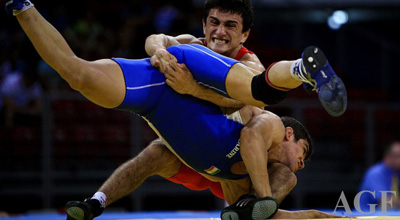 İdmançımız ermeni reqibe qalib geldi, qızıl medal qazandı