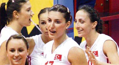Qadın voleybolçularımız uduzdu
