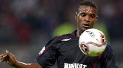 Erik Abidal “donuz qripi”nə yoluxdu