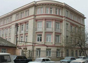 Təhsil Nazirliyinin binası qarşısında aksiyaya