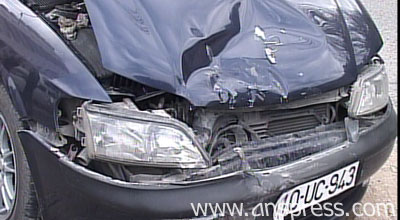 Opel ilə traktor toqquşdu
