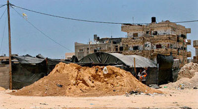 İsrail hərbi hava qüvvələri Qəzza zolağına zərbə endirib