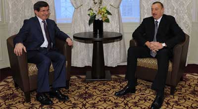 İlham Əliyev Romada Türkiyə XİN rəhbərini qəbul edib