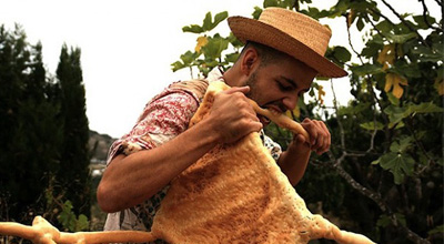 İnsan bunu da yeyərmiş .