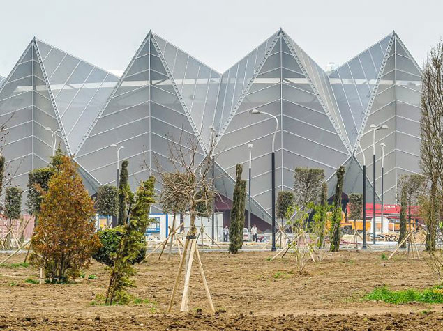 “Baku Crystal Hall” şouya hazırlaşır