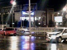 Mercedes" və "VAZ-2107" toqquşub