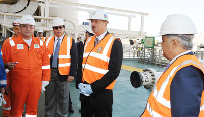 İlham Aliyev Qerbi Çıraq platformasında olub