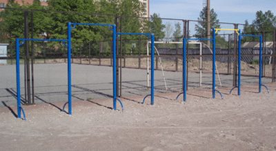 Azərbaycanda 18 yaşlı məcburi köçkün özünü asdı