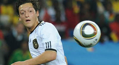 Mesut Özil Türkiyeye gelir