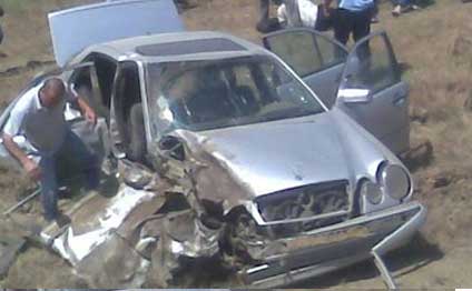 Mercedes qəzasında bacı və qardaş öldü