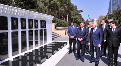 Ukrayna Ali Radasının sədri Şəhidlər xiyabanında olub