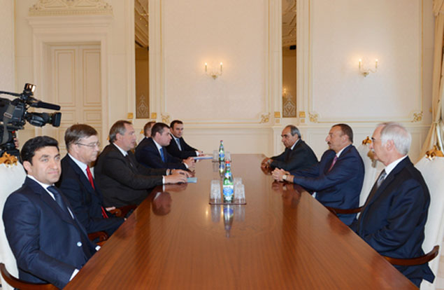 İlham Əliyev Dmitri Roqozini qəbul edib