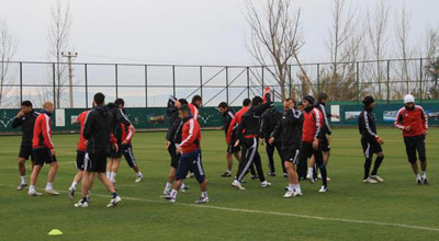 “Qarabağ” heyətinin yarısı ilə vidalaşacaq