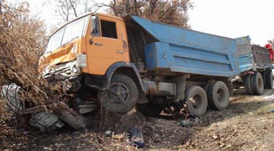 Mitsubishi KamAZ ilə toqquşdu