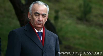 Hacıbala Abutalıbov Bakıda sökülən evlərdən danışdı