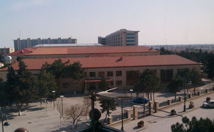 Buzovna qesebesi 26 saylı orta mekteb qaret olunub